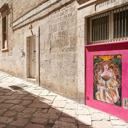 Hostel Hub Portanova Trani Zewnętrze zdjęcie