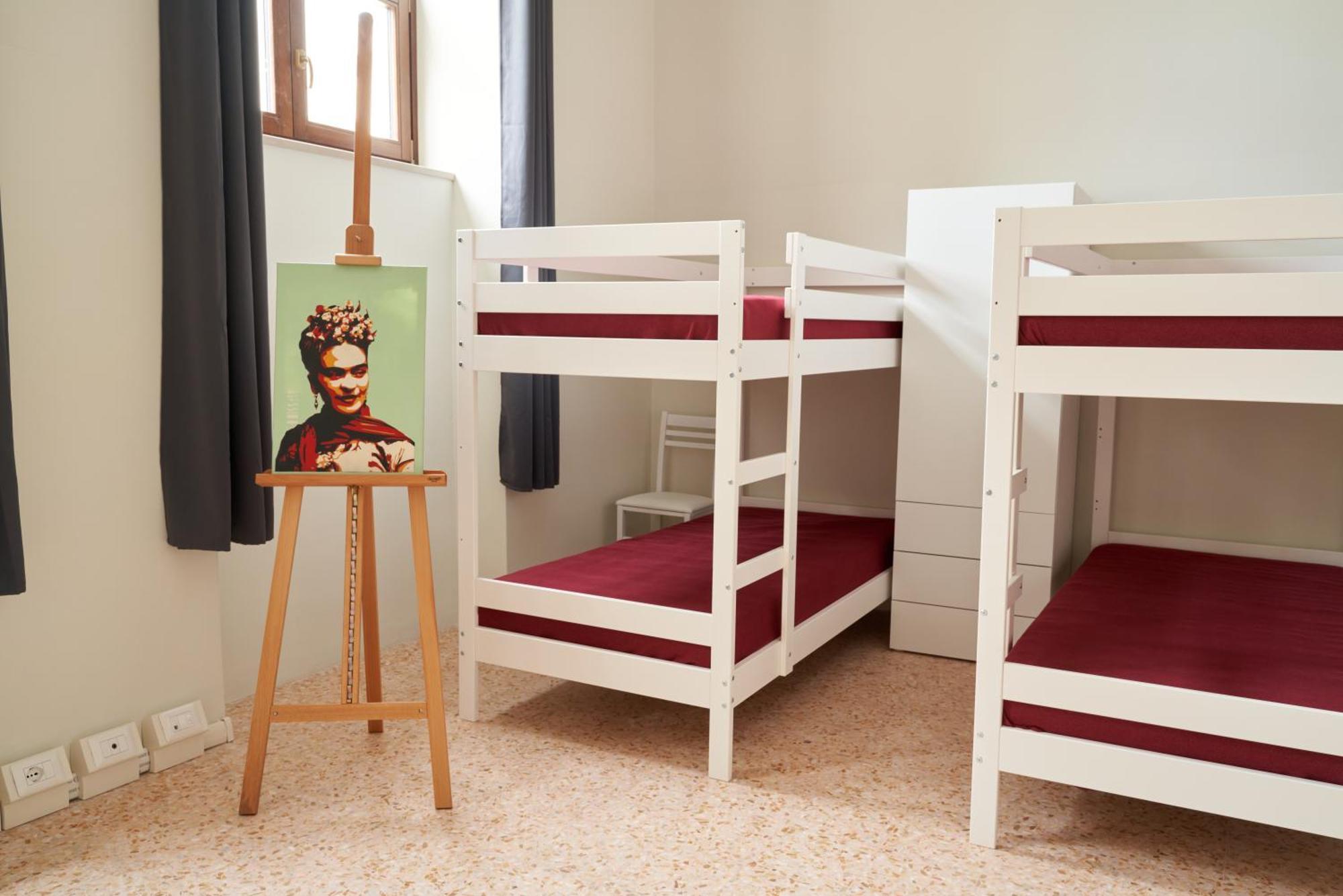 Hostel Hub Portanova Trani Zewnętrze zdjęcie